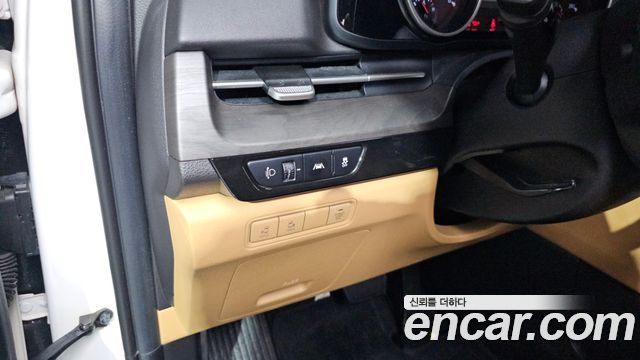 Kia Canival 2023 — photo 23