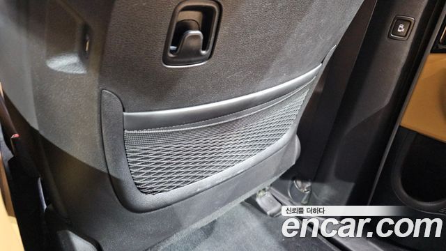 Kia Canival 2023 — photo 27