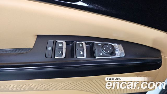 Kia Canival 2023 — photo 28