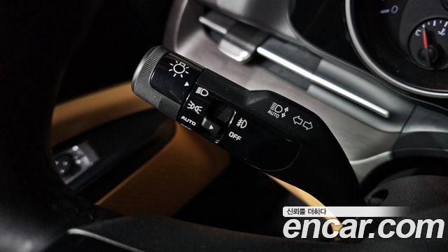 Kia Canival 2023 — photo 29