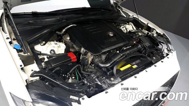 Jaguar F-PACE 2019 — photo 6