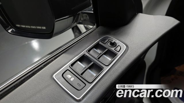 Jaguar F-PACE 2019 — photo 30