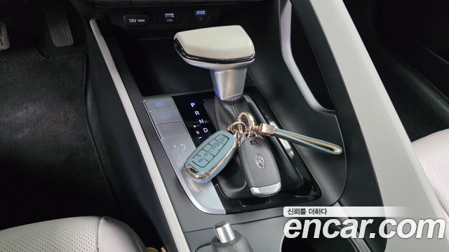 Hyundai AVANTE 2021 — photo 9