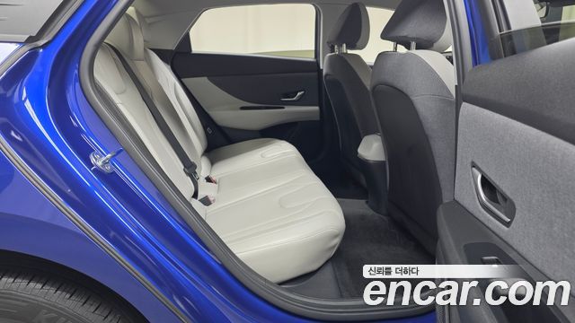 Hyundai AVANTE 2021 — photo 12