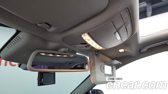 Mercedes-Benz C-Class 2015 — photo 18