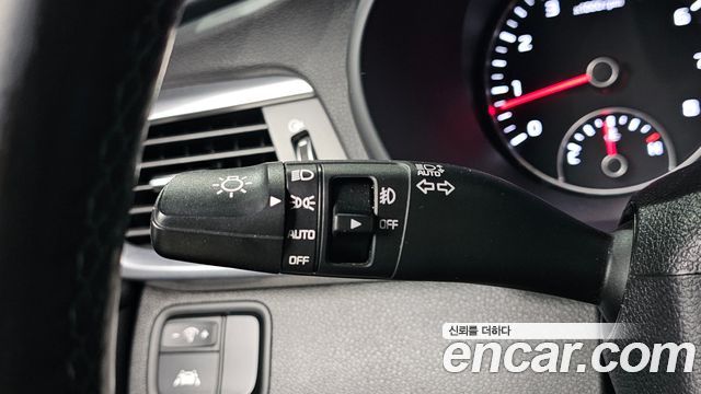 Kia K5 2019 — photo 13