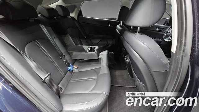 Kia K5 2019 — photo 19