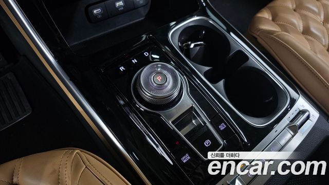 Kia Canival 2022 — photo 9