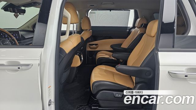 Kia Canival 2022 — photo 11