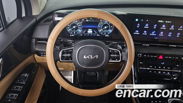 Kia Canival 2022 — photo 13