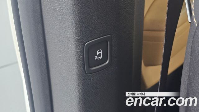 Kia Canival 2022 — photo 16