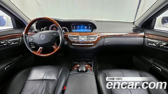 Mercedes-Benz S-Class 2008 — photo 7