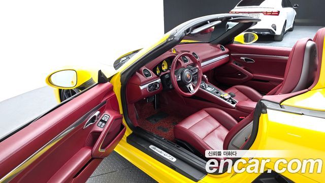 Porsche 718 2018 — photo 11