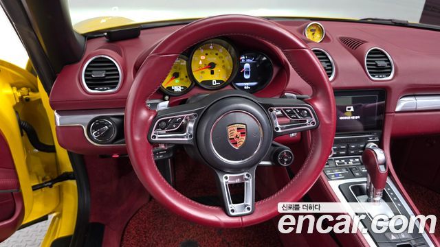 Porsche 718 2018 — photo 12