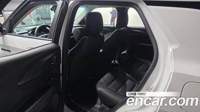 Chevrolet Korea Trailblazer 2022 — photo 11