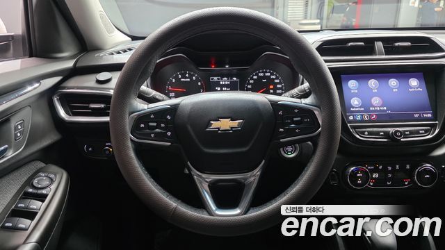 Chevrolet Korea Trailblazer 2022 — photo 13
