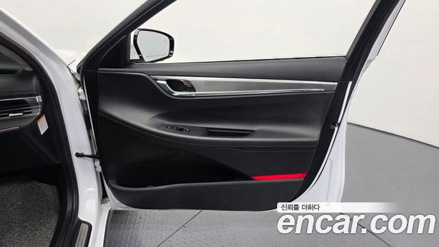 Hyundai Grandeur 2023 — photo 14