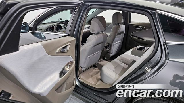 Chevrolet Korea Malibu 2017 — photo 17
