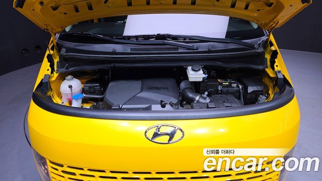 Hyundai Staria 2023 — photo 6