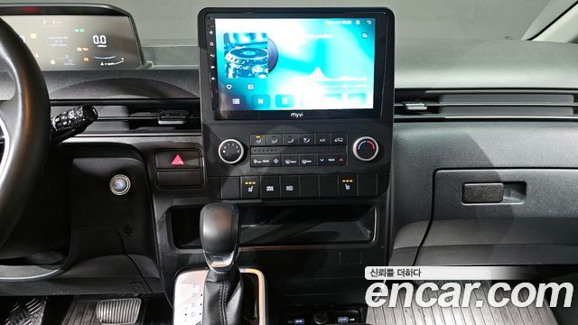 Hyundai Staria 2023 — photo 19