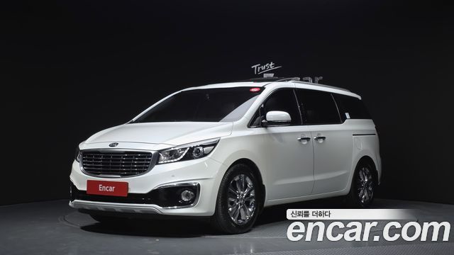 Kia Canival 2016 — photo 1