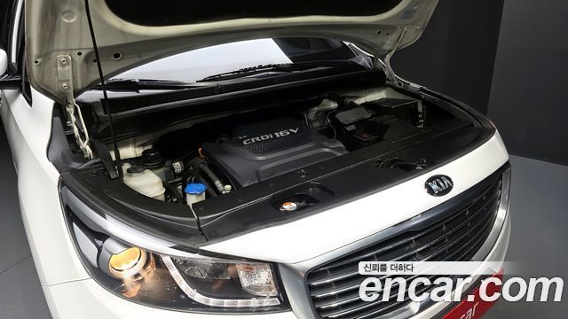 Kia Canival 2016 — photo 6