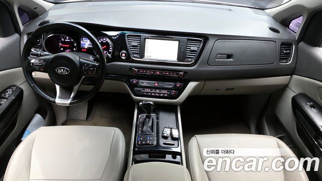Kia Canival 2016 — photo 7