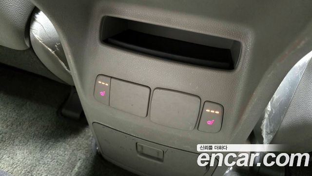 Kia Canival 2016 — photo 19