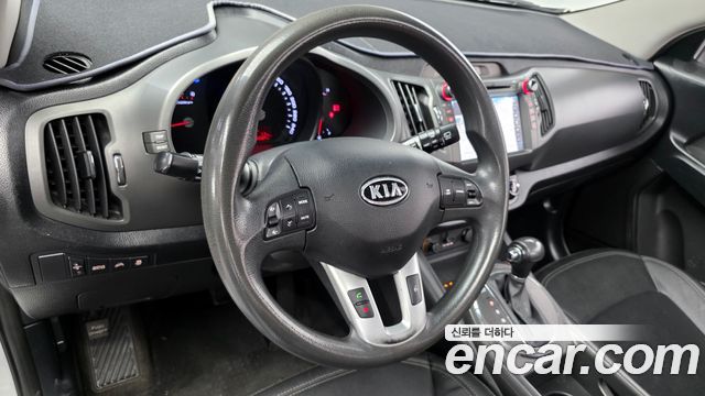 Kia Sportage 2012 — photo 12