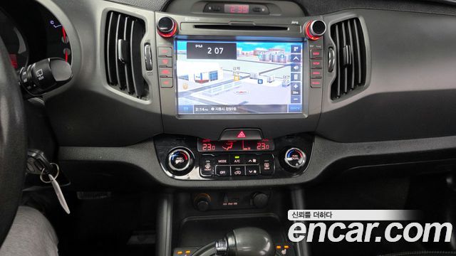 Kia Sportage 2012 — photo 18
