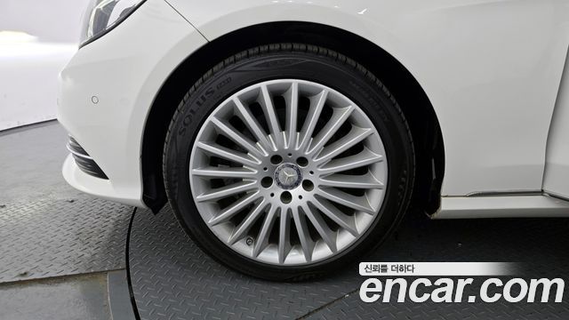 Mercedes-Benz E-Class 2016 — photo 5