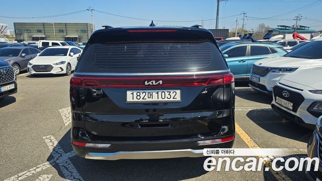 Kia Canival 2022 — photo 4