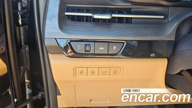 Kia Canival 2022 — photo 10