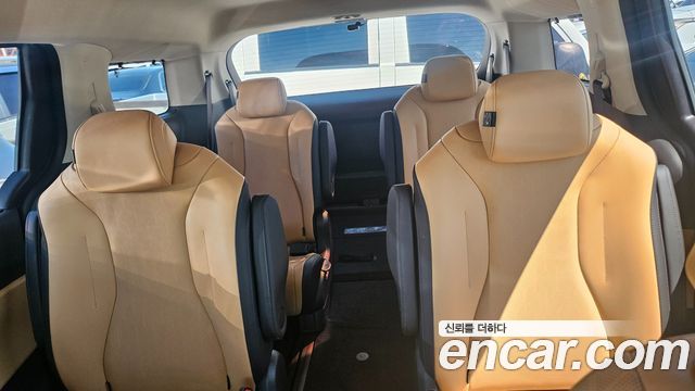 Kia Canival 2022 — photo 20