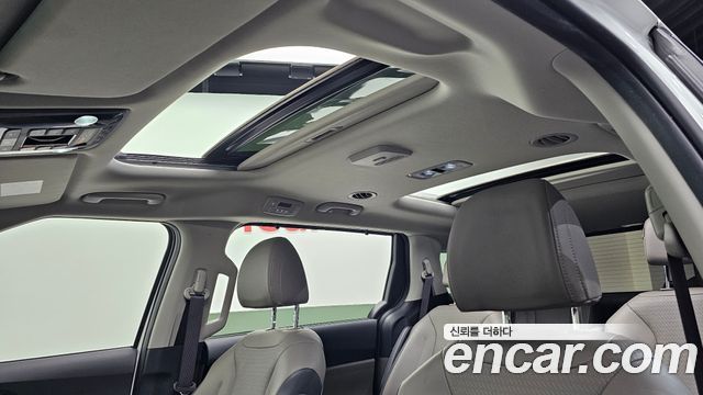 Kia Canival 2024 — photo 24