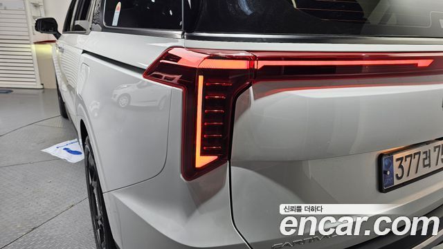 Kia Canival 2024 — photo 9