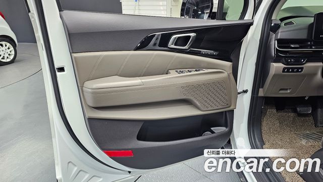 Kia Canival 2024 — photo 14