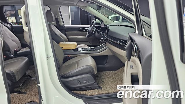Kia Canival 2024 — photo 16