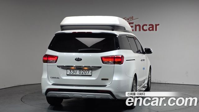 Kia Canival 2016 — photo 4