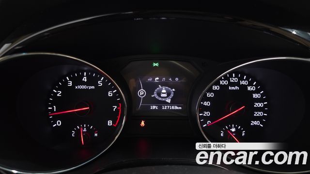 Kia Canival 2016 — photo 8
