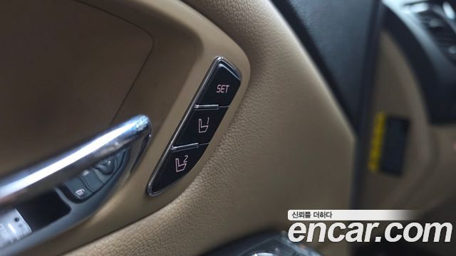 Kia Canival 2016 — photo 16