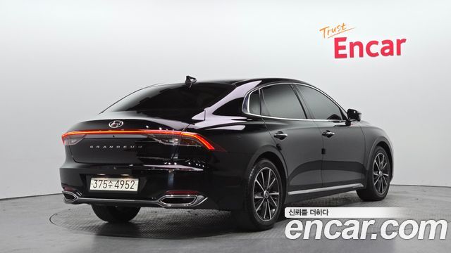 Hyundai Grandeur 2023 — photo 2