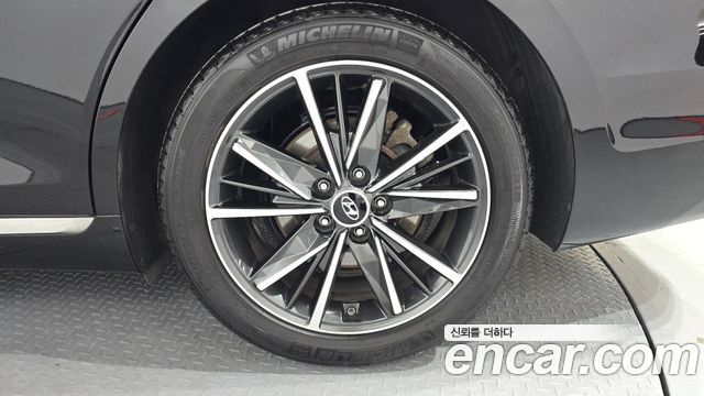 Hyundai Grandeur 2023 — photo 7