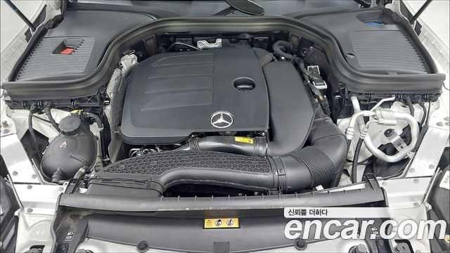 Mercedes-Benz GLC-Class 2023 — photo 6