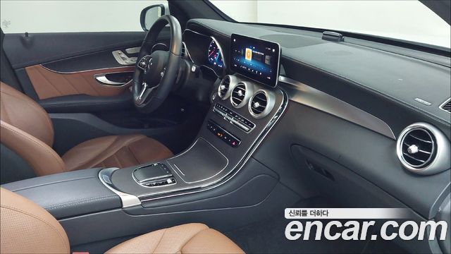 Mercedes-Benz GLC-Class 2023 — photo 9
