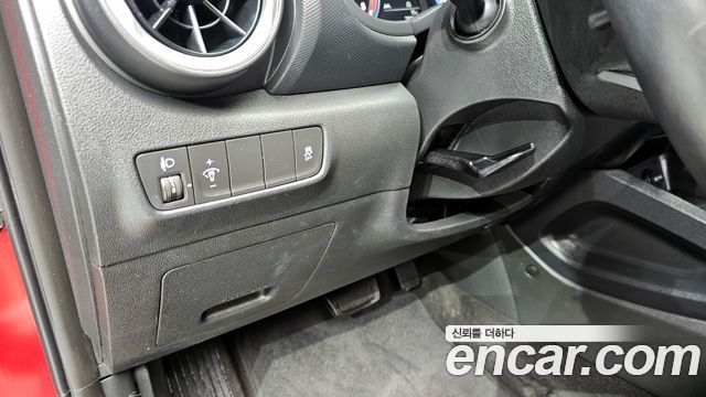 Hyundai Kona 2021 — photo 24