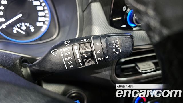 Hyundai Kona 2021 — photo 25