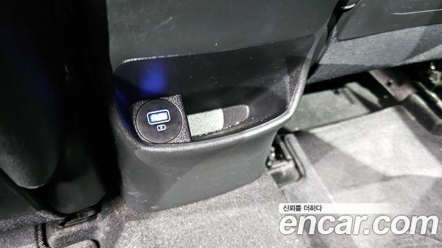 Hyundai Kona 2021 — photo 31