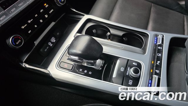 Kia Stinger 2019 — photo 9