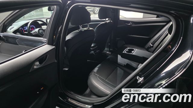 Kia Stinger 2019 — photo 11
